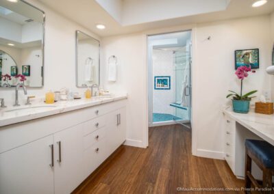 Mango Surf Beach Front Villa Bathroom