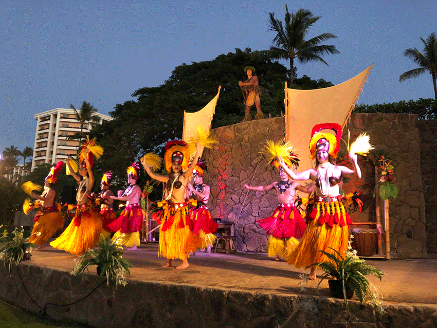 GrandWaileaLuau. 850x638 Maui Guide