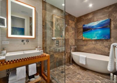 Andaz Amore Aloha 813 bathroom