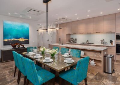 Andaz Amore Aloha 813 Dinning Room to Kitchen