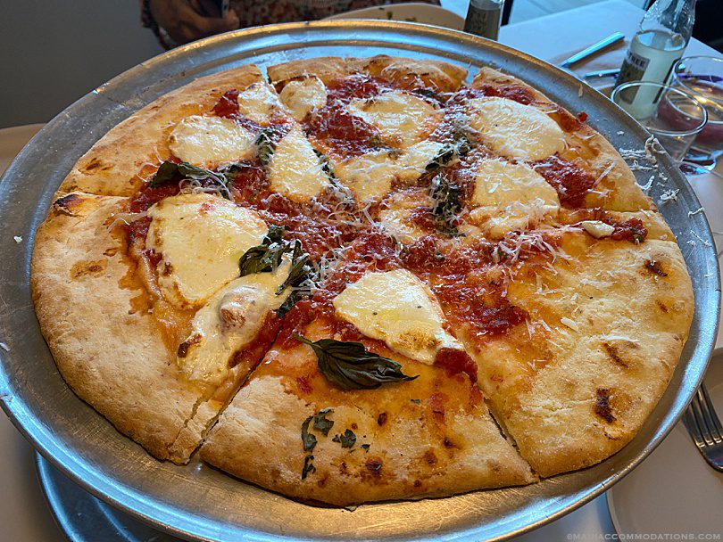 Pizza at Restaurant Marlow, Maui Hawaii