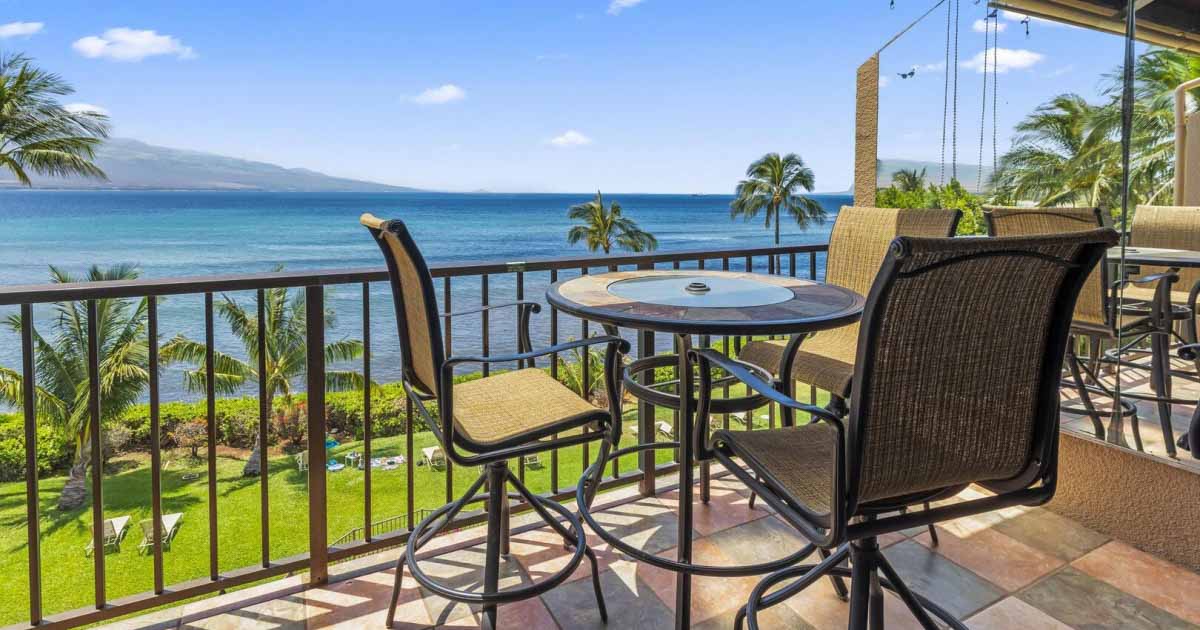 Maalaea Banyans 404 social