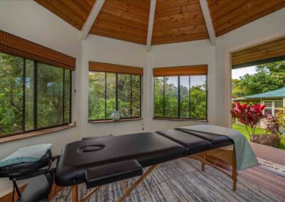 Iao Valley Inn Cottage Massage Gazebo