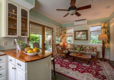 Iao Valley Inn Cottage Kitchen to Living Room
