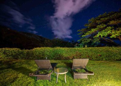 Iao Valley Inn Palms Room Night loungers
