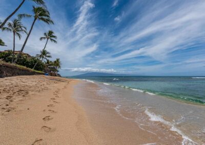 Lokelani Condos Beach at low tide