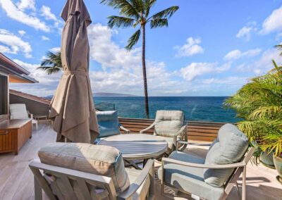 Makena Surf F302 Outdoor Area